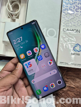 Tecno camon 40 pro